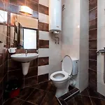 Hotel Varly Bryag 2*